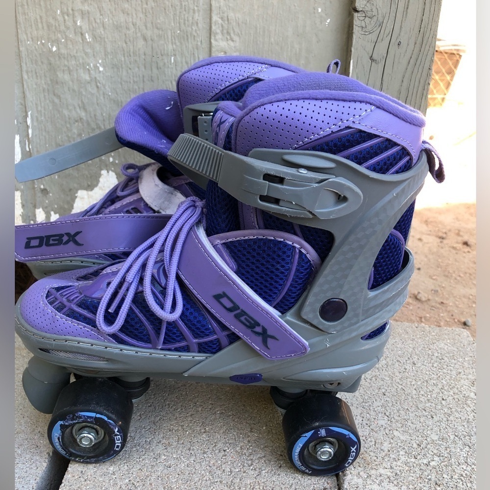 DBX Kids Purple Roller Skates 5-8 - Picture 2 of 9